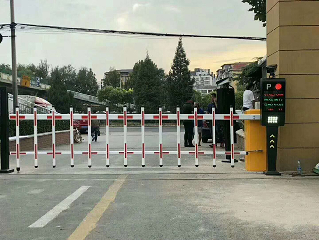 停車場自動管理系統(tǒng)的控制中樞是中央控制